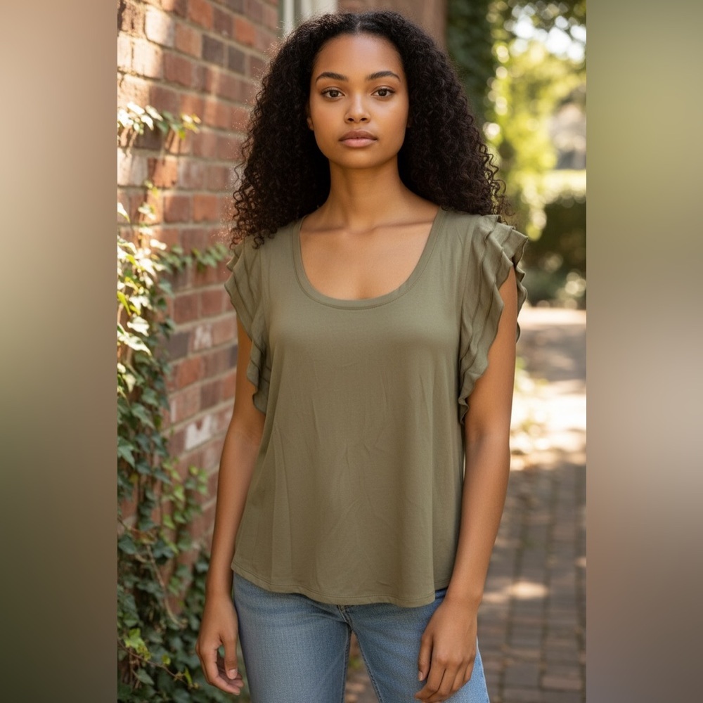 Band of Gypsies Cypress T-shirt Small NWT olive